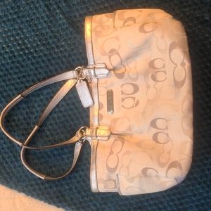 Coach Gallery 3 color signature LG silver Tote bag